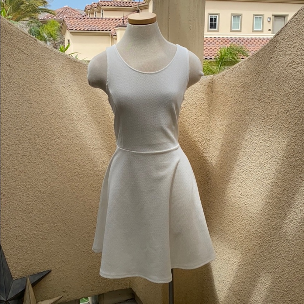 (2) White Dresses!